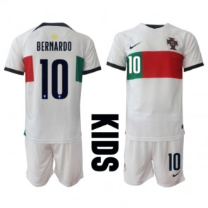 Maillot de foot le Portugal Bernardo Silva #10 Extérieur enfant Monde 2022 Manches Courte (+ pantalon court)